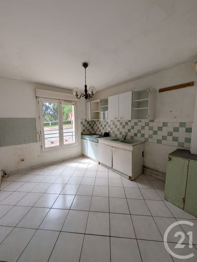 Appartement F4 &agrave; vendre - 4 pi&egrave;ces - 72,98 m2 - Epernon - 28 - CENTRE