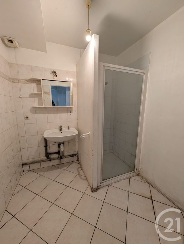 Appartement F4 &agrave; vendre - 4 pi&egrave;ces - 72,98 m2 - Epernon - 28 - CENTRE