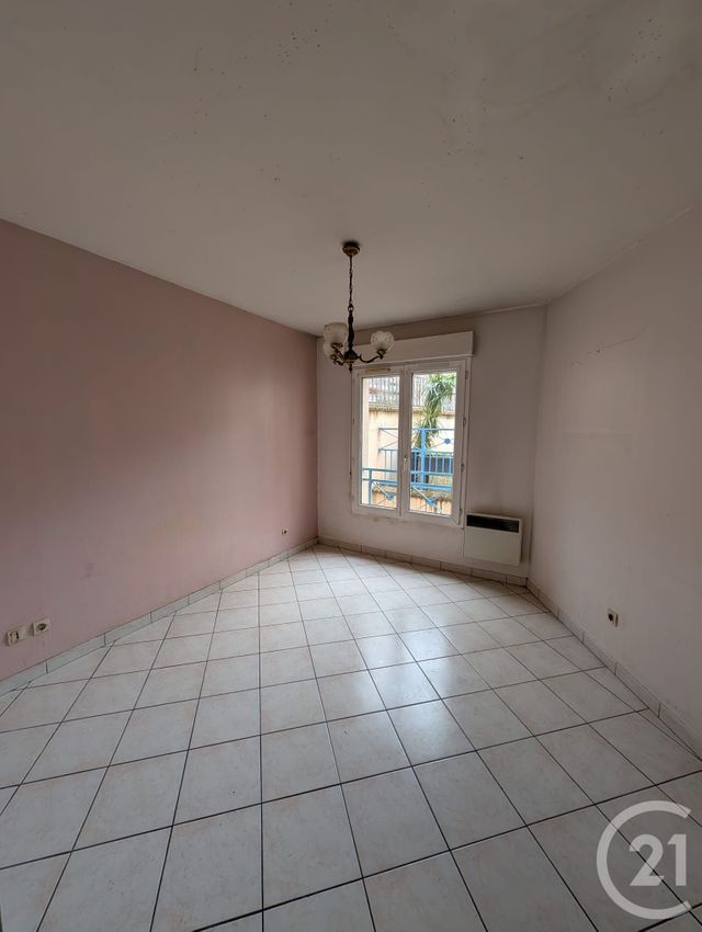 Appartement F4 &agrave; vendre - 4 pi&egrave;ces - 72,98 m2 - Epernon - 28 - CENTRE