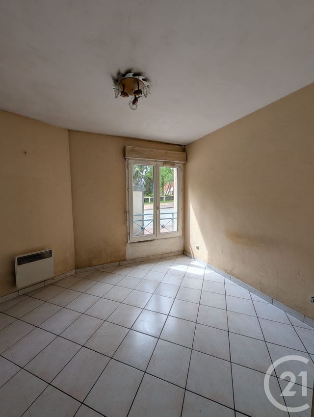 Appartement F4 &agrave; vendre - 4 pi&egrave;ces - 72,98 m2 - Epernon - 28 - CENTRE
