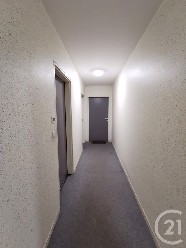 Appartement F3 à vendre - 3 pièces - 62,87 m2 - Epernon - 28 - CENTRE