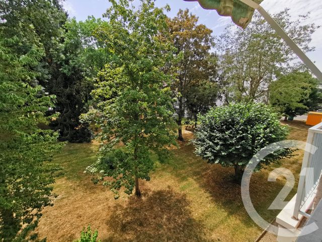 Appartement F2 à vendre - 2 pièces - 39,59 m2 - Epernon - 28 - CENTRE