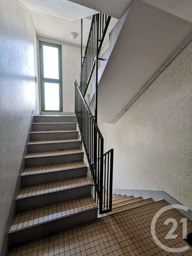 Appartement F2 à vendre - 2 pièces - 39,59 m2 - Epernon - 28 - CENTRE