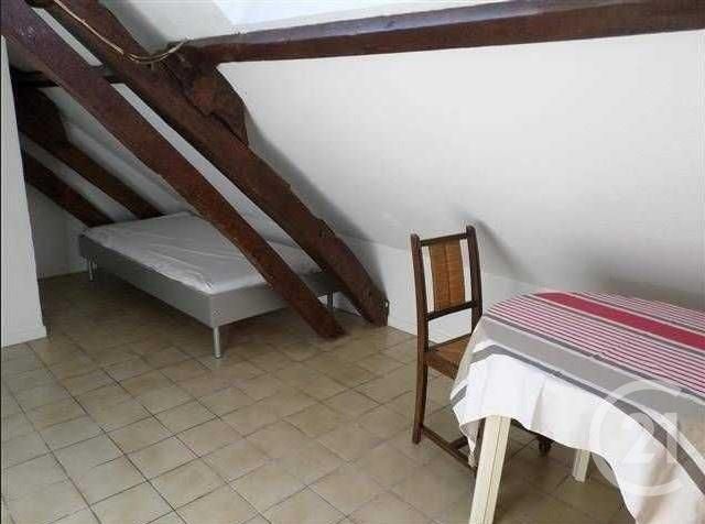 Appartement Studio à vendre - 1 pièce - 10,55 m2 - Epernon - 28 - CENTRE