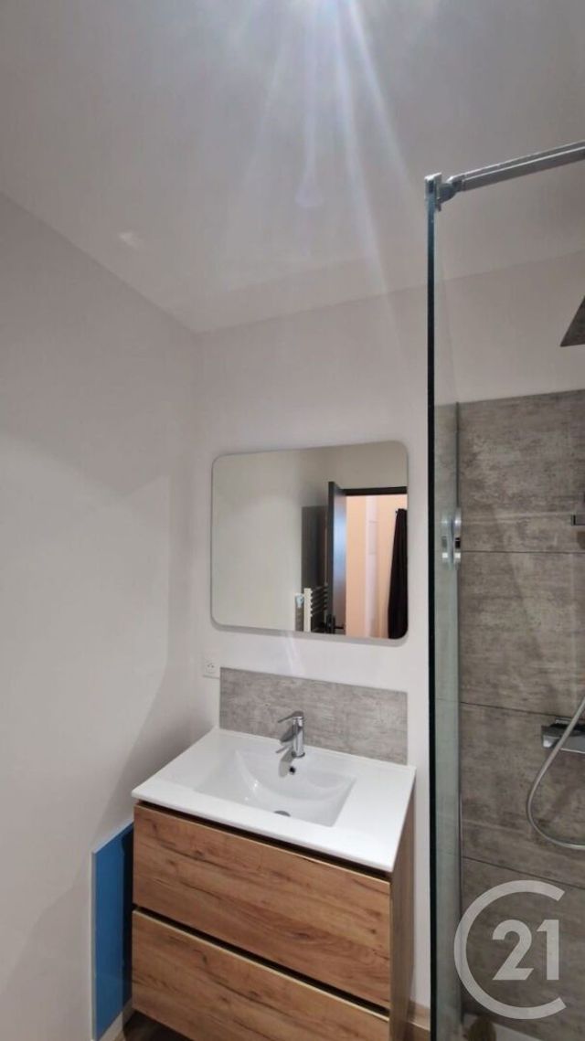 Appartement F2 à vendre - 2 pièces - 45,61 m2 - Maintenon - 28 - CENTRE