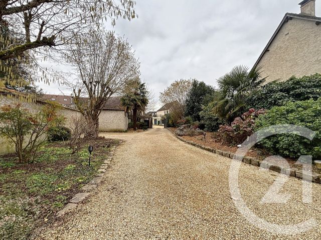 Maison &agrave; vendre - 10 pi&egrave;ces - 226 m2 - Maintenon - 28 - CENTRE