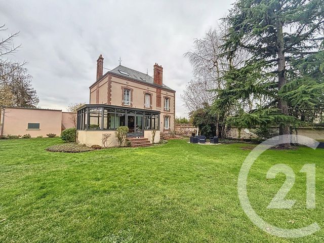 Maison &agrave; vendre - 10 pi&egrave;ces - 226 m2 - Maintenon - 28 - CENTRE