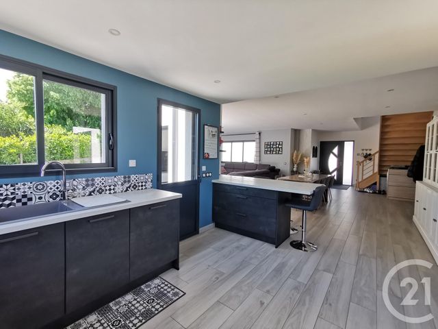 Maison à vendre - 7 pièces - 171 m2 - Epernon - 28 - CENTRE