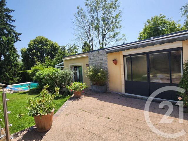 Maison à vendre - 7 pièces - 173 m2 - Epernon - 28 - CENTRE