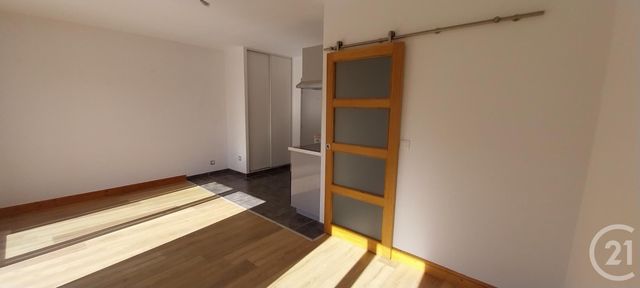 Appartement Studio à vendre - 1 pièce - 25,62 m2 - Epernon - 28 - CENTRE
