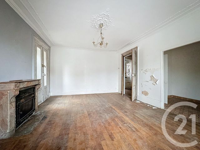 Maison à vendre - 8 pièces - 206 m2 - Epernon - 28 - CENTRE