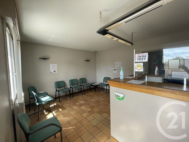 Maison à vendre - 9 pièces - 150 m2 - Epernon - 28 - CENTRE