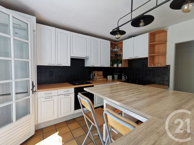 Maison à vendre - 9 pièces - 157 m2 - Epernon - 28 - CENTRE