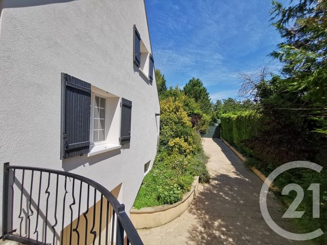 Maison à vendre - 9 pièces - 157 m2 - Epernon - 28 - CENTRE