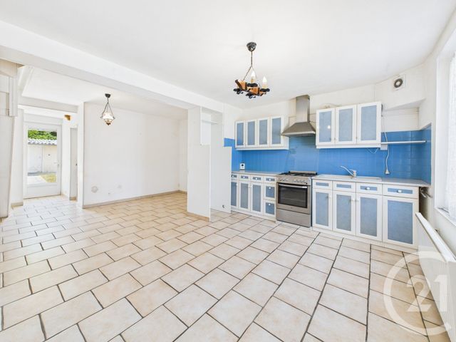 Maison à vendre - 2 pièces - 53,53 m2 - Nogent Le Roi - 28 - CENTRE