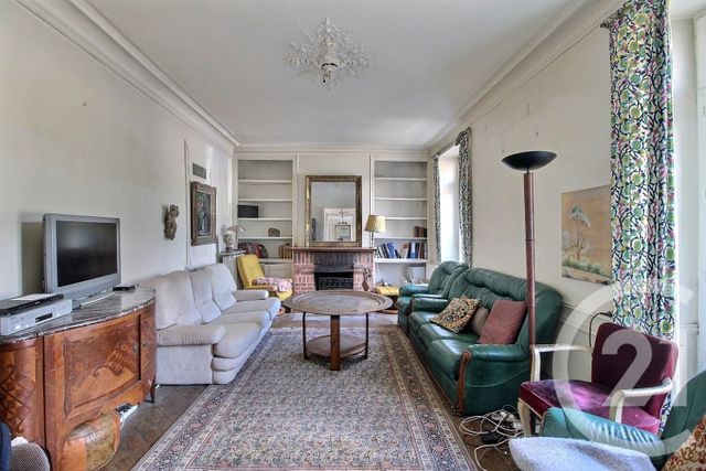 Maison à vendre - 10 pièces - 200 m2 - Nogent Le Roi - 28 - CENTRE