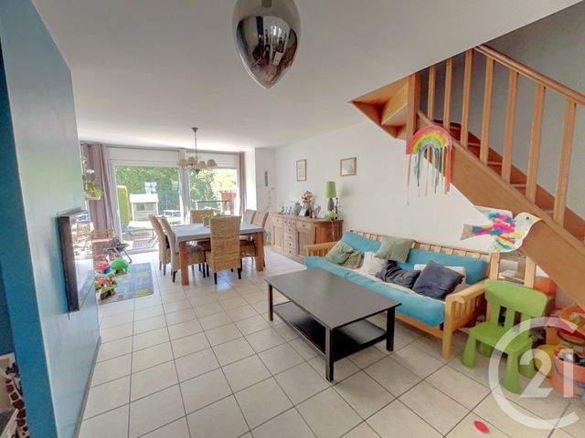 Maison à vendre - 6 pièces - 101,24 m2 - Maintenon - 28 - CENTRE