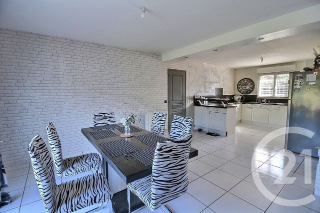 Maison à vendre - 6 pièces - 146 m2 - Leves - 28 - CENTRE