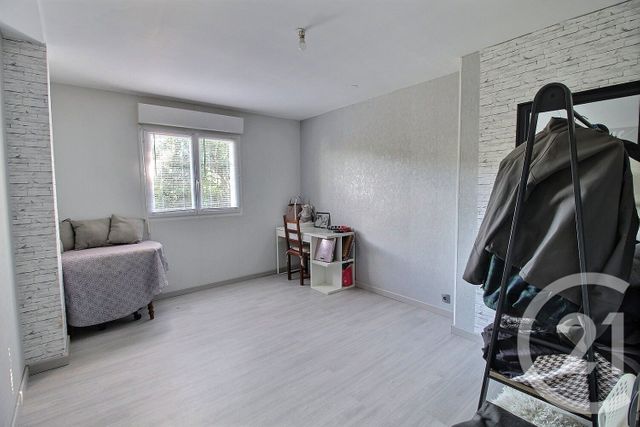 Maison à vendre - 6 pièces - 146 m2 - Leves - 28 - CENTRE