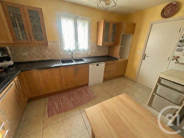 Maison &agrave; vendre - 7 pi&egrave;ces - 133 m2 - Epernon - 28 - CENTRE