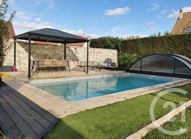 Maison &agrave; vendre - 7 pi&egrave;ces - 145 m2 - Epernon - 28 - CENTRE