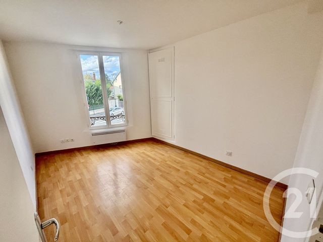 Appartement F3 &agrave; vendre - 3 pi&egrave;ces - 43,61 m2 - Maintenon - 28 - CENTRE