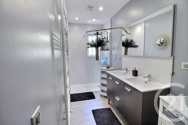 Maison à vendre - 6 pièces - 125 m2 - Nogent Le Roi - 28 - CENTRE