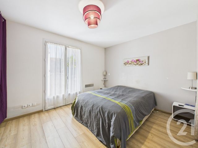 Maison à vendre - 5 pièces - 87 m2 - Nogent Le Roi - 28 - CENTRE