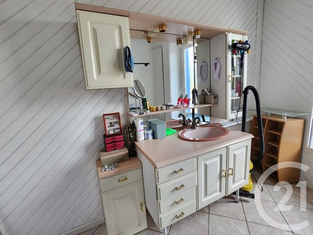 Maison &agrave; vendre - 5 pi&egrave;ces - 94 m2 - Maintenon - 28 - CENTRE