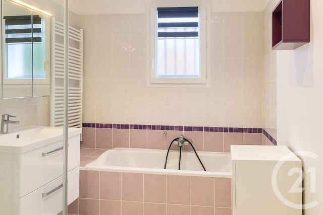 Maison &agrave; vendre - 8 pi&egrave;ces - 162 m2 - Maintenon - 28 - CENTRE