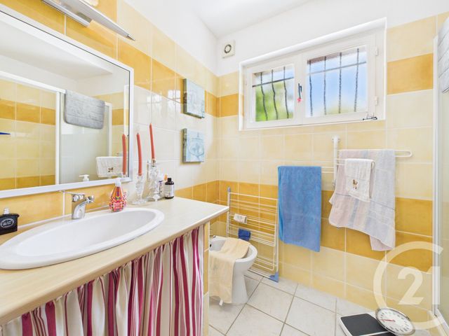 Maison à vendre - 6 pièces - 160 m2 - Nogent Le Roi - 28 - CENTRE