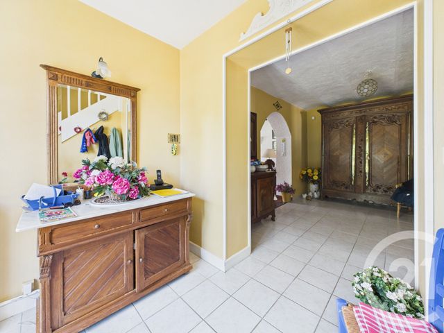 Maison à vendre - 6 pièces - 160 m2 - Nogent Le Roi - 28 - CENTRE