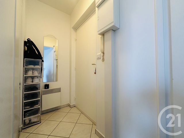 Appartement F1 à vendre - 1 pièce - 26,60 m2 - Epernon - 28 - CENTRE