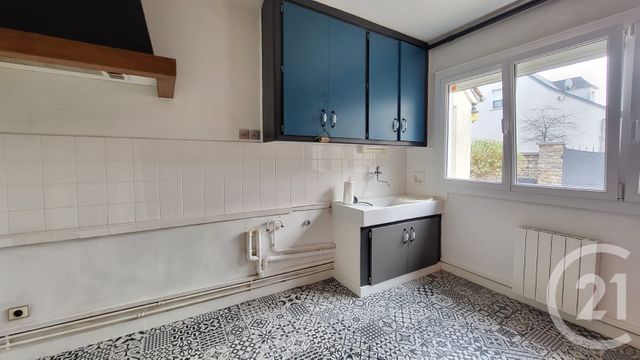 Maison à vendre - 5 pièces - 94 m2 - Epernon - 28 - CENTRE