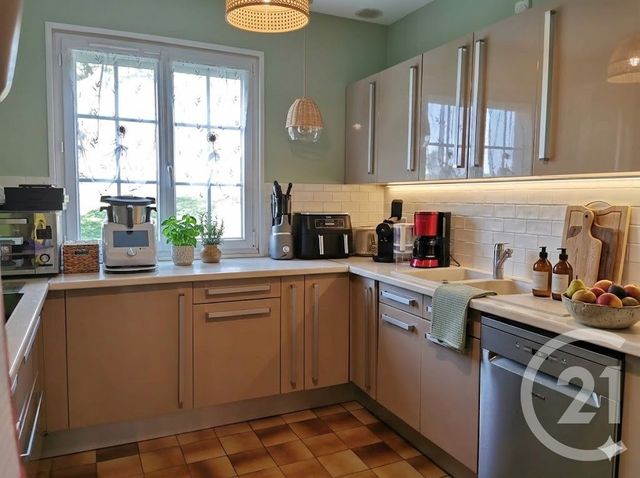 Maison &agrave; vendre - 8 pi&egrave;ces - 144 m2 - Epernon - 28 - CENTRE