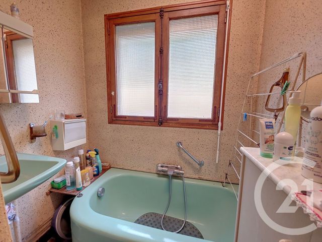 Maison &agrave; vendre - 4 pi&egrave;ces - 93 m2 - St Piat - 28 - CENTRE