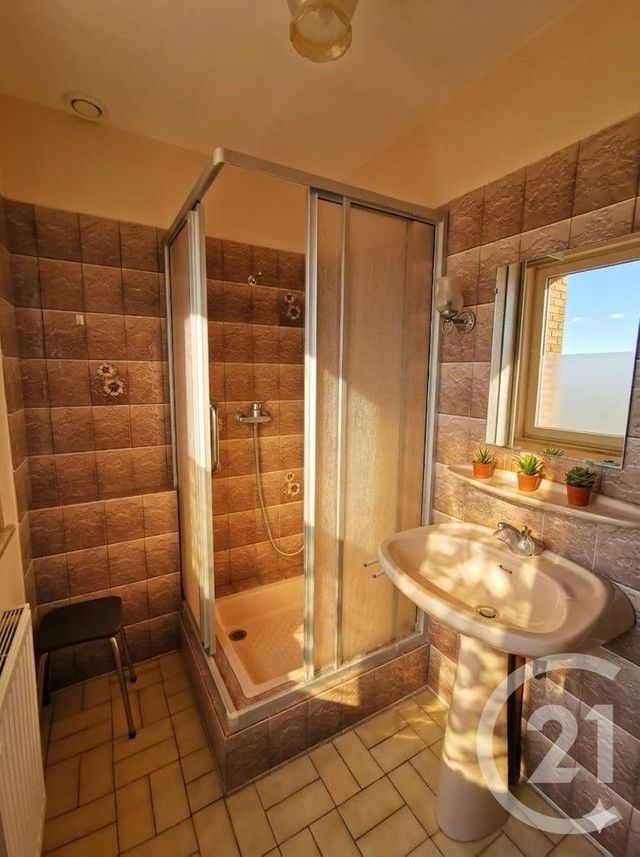 Maison &agrave; vendre - 7 pi&egrave;ces - 136 m2 - Epernon - 28 - CENTRE