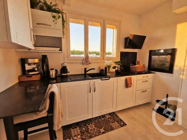 Maison &agrave; vendre - 8 pi&egrave;ces - 137 m2 - Epernon - 28 - CENTRE