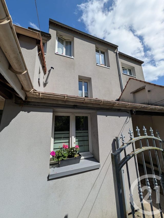immeuble - EPERNON - 28