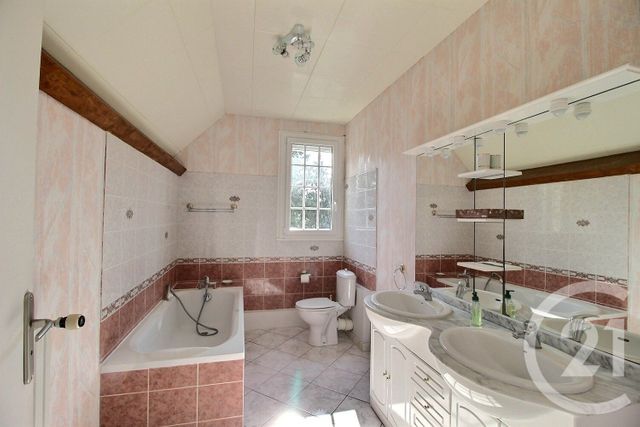 Maison &agrave; vendre - 8 pi&egrave;ces - 174,21 m2 - Nogent Le Roi - 28 - CENTRE