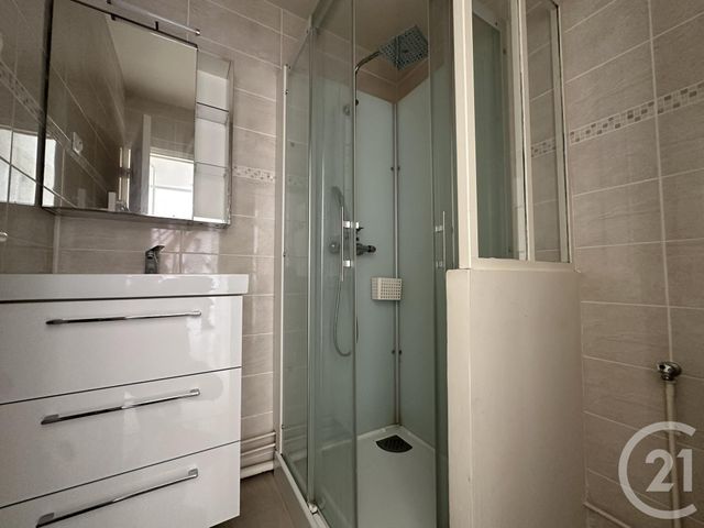 Appartement F3 &agrave; vendre - 3 pi&egrave;ces - 57,90 m2 - Epernon - 28 - CENTRE