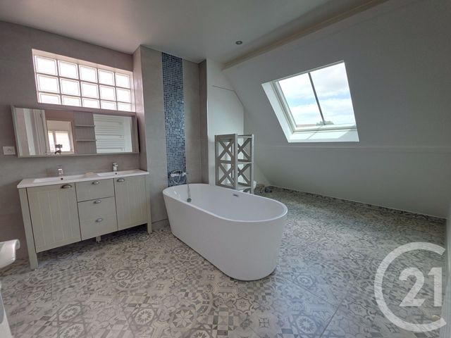 Maison &agrave; vendre - 5 pi&egrave;ces - 135 m2 - Maintenon - 28 - CENTRE