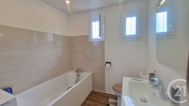 Maison &agrave; vendre - 5 pi&egrave;ces - 114 m2 - St Piat - 28 - CENTRE