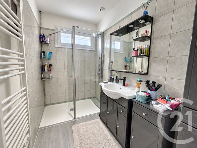 Maison &agrave; vendre - 4 pi&egrave;ces - 78 m2 - Maintenon - 28 - CENTRE