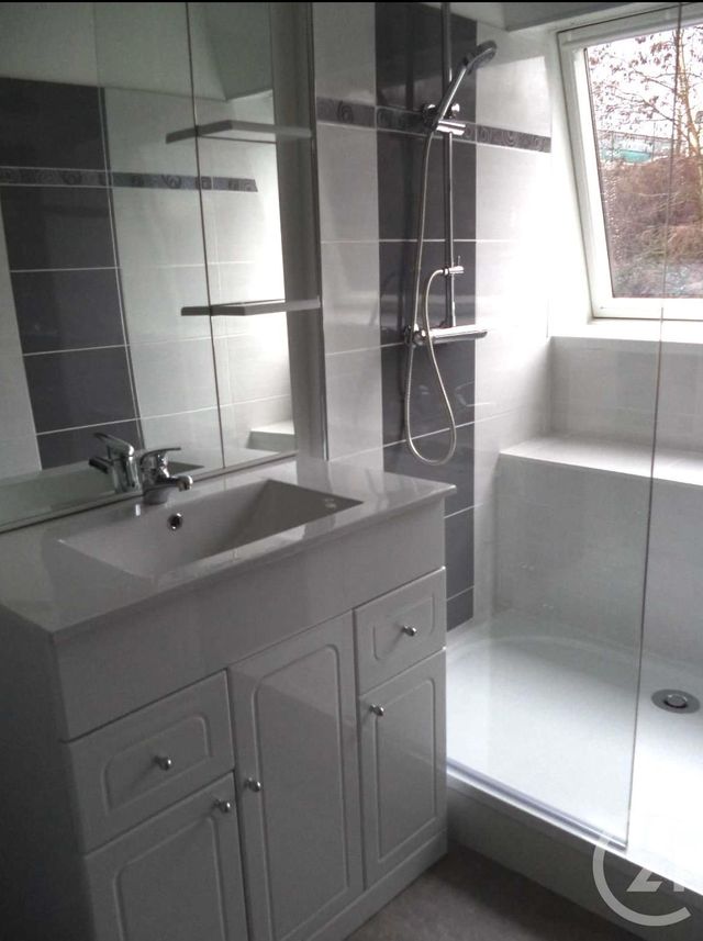 Appartement &agrave; vendre - 3 pi&egrave;ces - 58,42 m2 - Epinal - 88 - LORRAINE