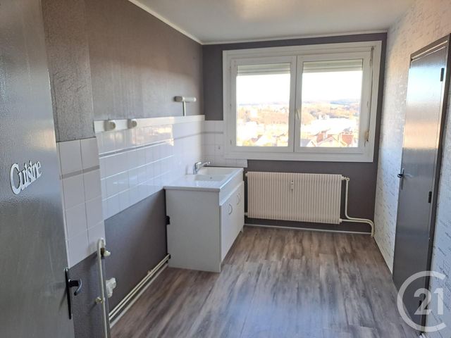 Appartement F4 &agrave; vendre - 4 pi&egrave;ces - 77 m2 - Epinal - 88 - LORRAINE