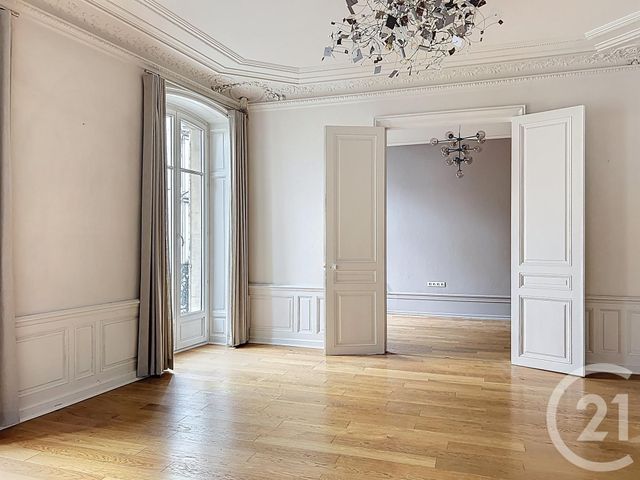 Appartement F6 &agrave; vendre - 6 pi&egrave;ces - 155,87 m2 - Epinal - 88 - LORRAINE