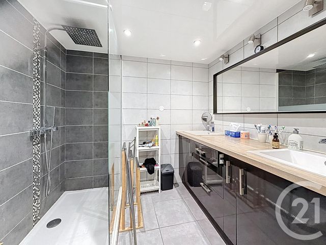 Appartement F4 &agrave; vendre - 5 pi&egrave;ces - 137 m2 - Epinal - 88 - LORRAINE