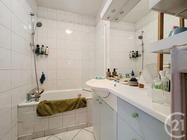 Appartement Studio &agrave; vendre - 32 pi&egrave;ces - 32 m2 - Epinal - 88 - LORRAINE