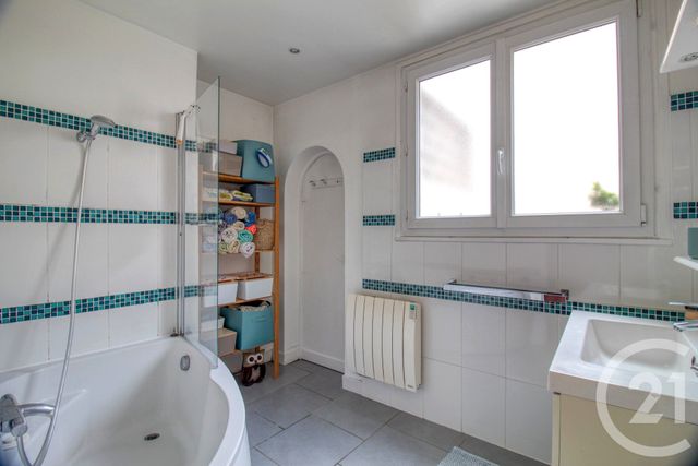 Appartement F3 &agrave; vendre - 3 pi&egrave;ces - 66,31 m2 - Ermont - 95 - ILE-DE-FRANCE